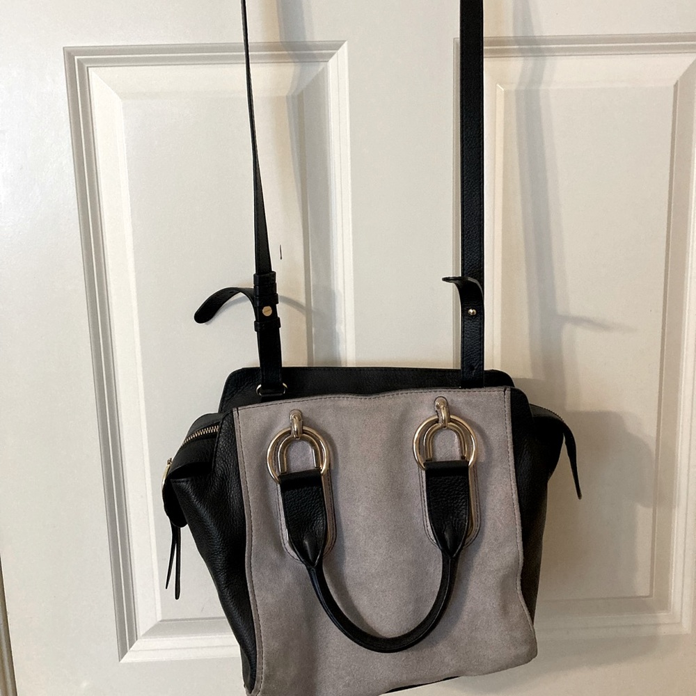 I have so many purses and it has been sitting in my closet for years!!!